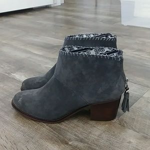 Toms booties